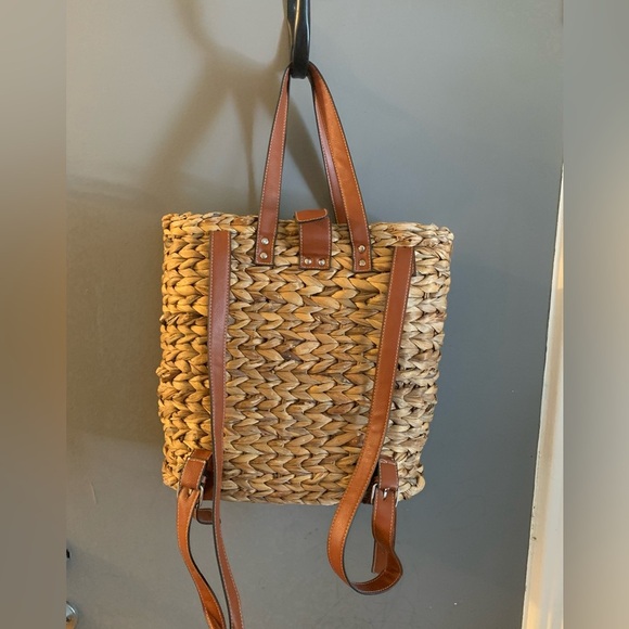 Tan Woven straw Tote Bag - Picture 2 of 6